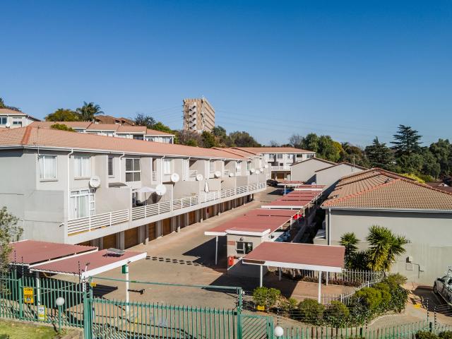 Townhouse for sale in Germiston