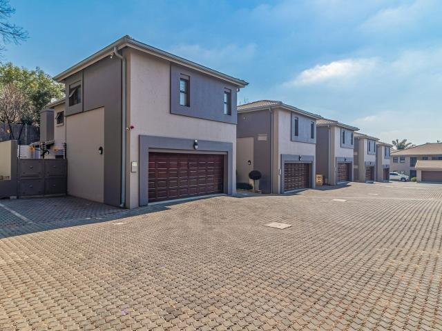 Townhouse for sale in Ekurhuleni, Gauteng