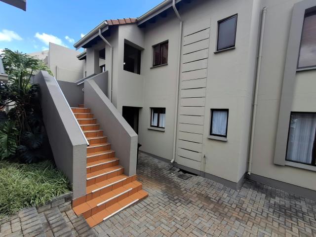 Townhouse for sale in Bedfordview, City of Ekurhuleni Metropolitan Municipality