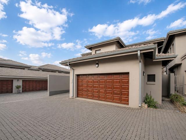 Townhouse for sale in Ekurhuleni, Gauteng