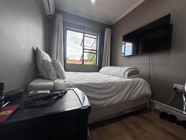 Townhouse for sale in Johannesburg, East