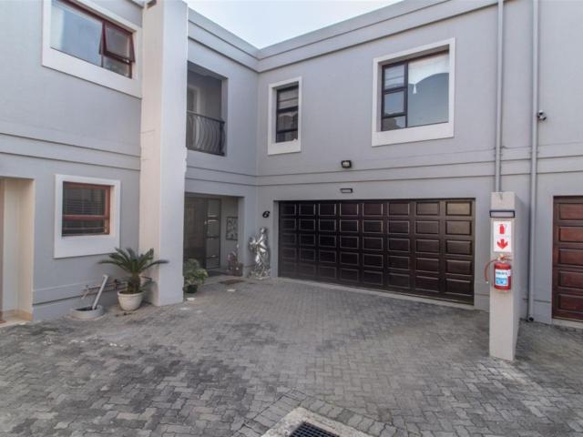 Townhouse for sale in Ekurhuleni, Gauteng