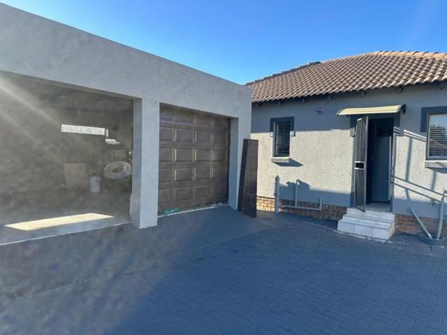 Townhouse for sale in Witbank, Mpumalanga