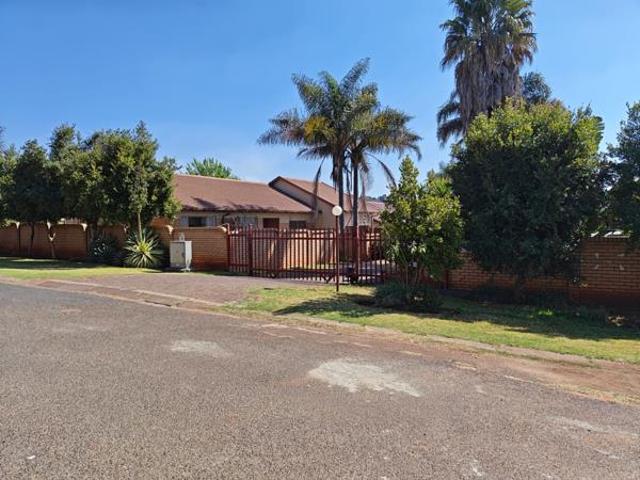 Townhouse for rent in Witbank, Mpumalanga