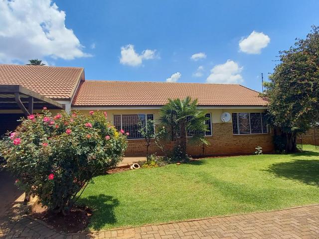 Townhouse for rent in Witbank, Mpumalanga