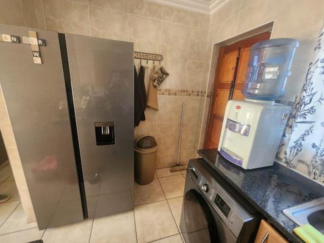 Townhouse for sale in eMalahleni, Emalahleni Local Municipality