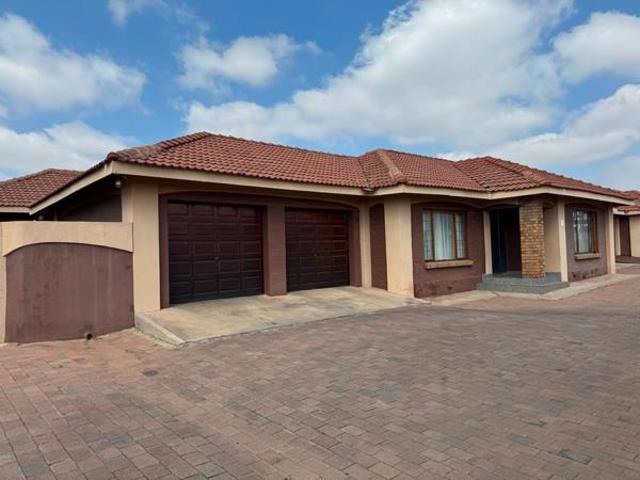 Townhouse for sale in Seshego, Limpopo