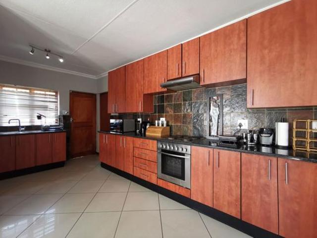 Townhouse for sale in Seshego, Limpopo