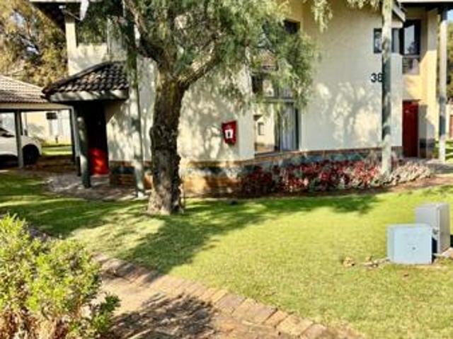Townhouse for rent in Ekurhuleni, Gauteng