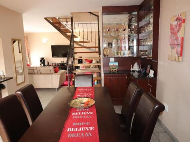 Townhouse for rent in Ekurhuleni, Gauteng