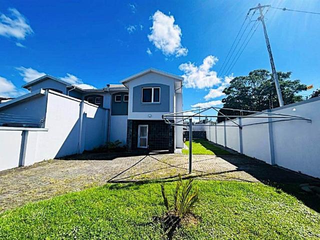 Townhouse for sale in East London, Eastern Cape