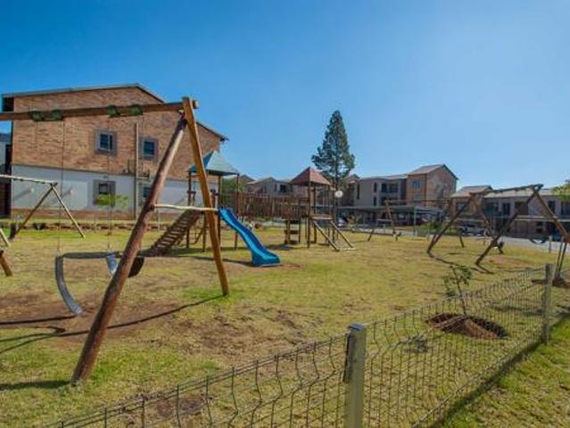 Townhouse for rent in Westonaria, Gauteng