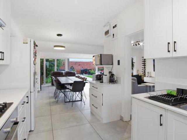Townhouse for rent in Cape Town, Western Cape