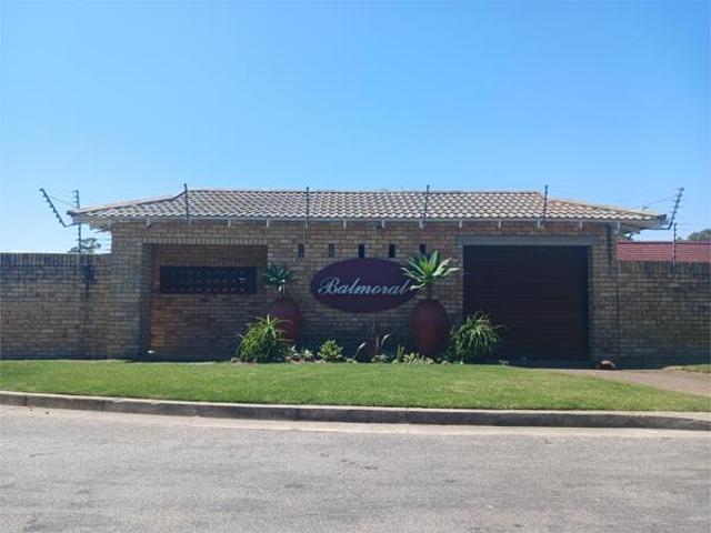 Townhouse for sale in Eastern Cape