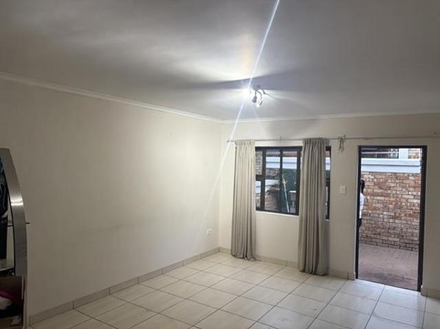 Townhouse for rent in Jansenpark, City of Ekurhuleni Metropolitan Municipality
