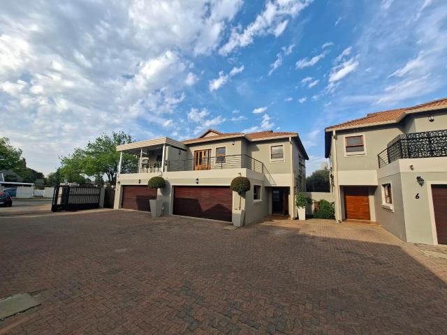 Townhouse for rent in Ekurhuleni, Gauteng
