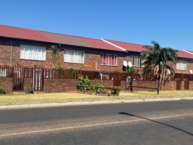 Townhouse for sale in Ekurhuleni, Gauteng