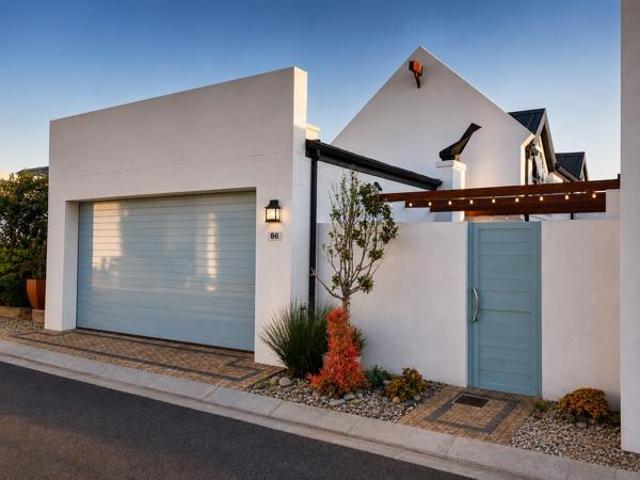 Townhouse for rent in Cape Town, Western Cape