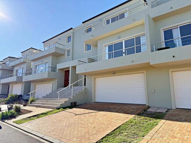 Townhouse for rent in Cape Town, Western Cape