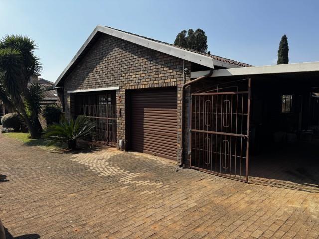 Townhouse for sale in Ekurhuleni, Gauteng
