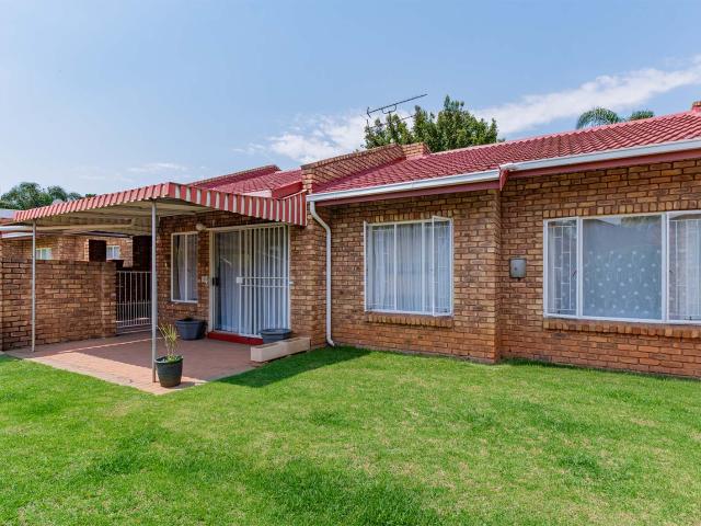 Townhouse for rent in Ekurhuleni, Gauteng