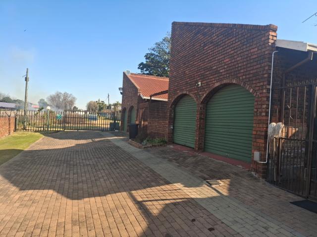Townhouse for sale in Ekurhuleni, Gauteng
