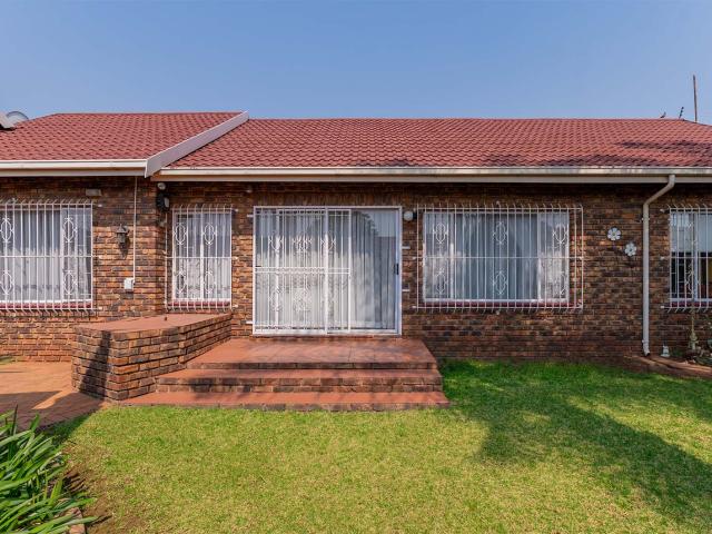 Townhouse for sale in Ekurhuleni, Gauteng
