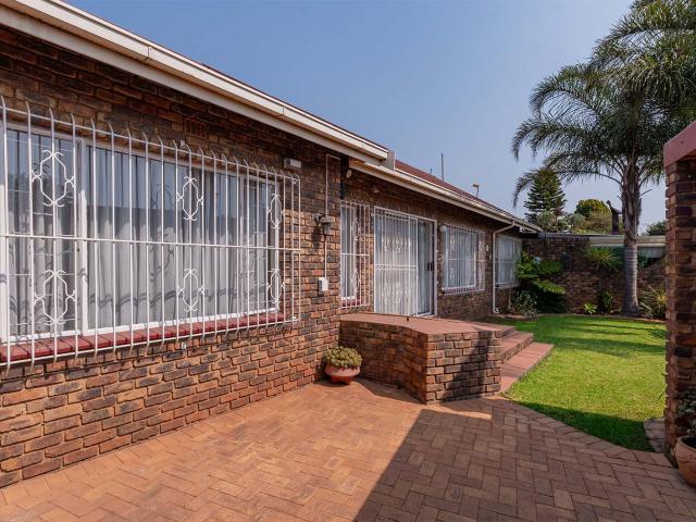 Townhouse for sale in Ekurhuleni, Gauteng