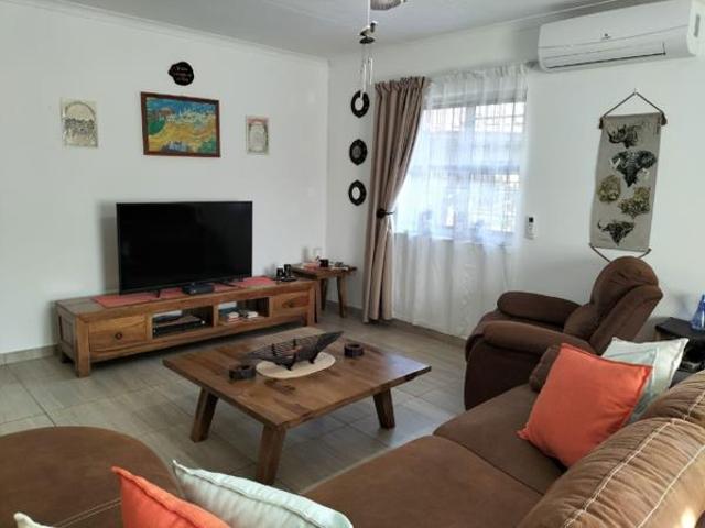 Townhouse for sale in UMhlathuze Municipality, Kwazulu-natal
