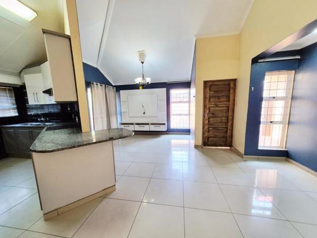 Townhouse for sale in UMhlathuze Municipality, Kwazulu-natal
