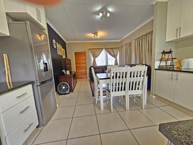Townhouse for rent in Umgungundlovu, Kwazulu-natal