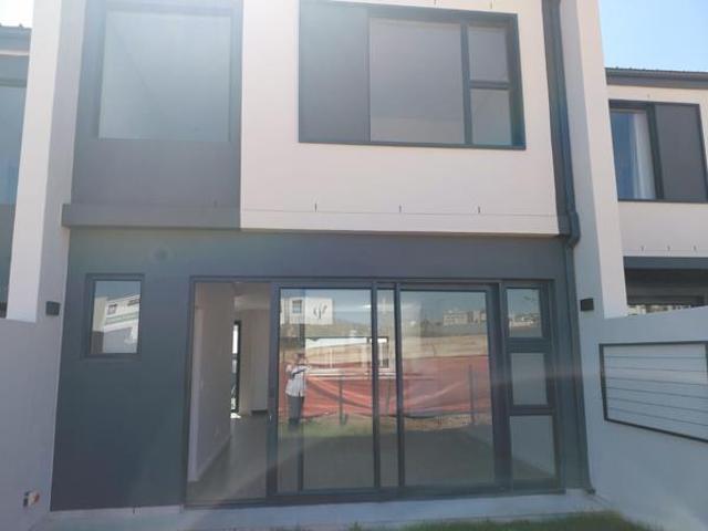 Townhouse for rent in Cape Town, City of Cape Town
