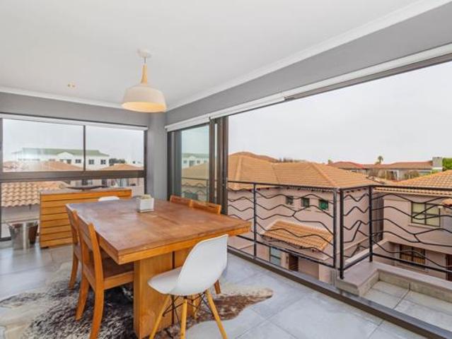 Townhouse for sale in Cape Town, Western Cape
