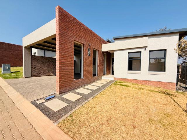 Townhouse for rent in Midrand, Gauteng