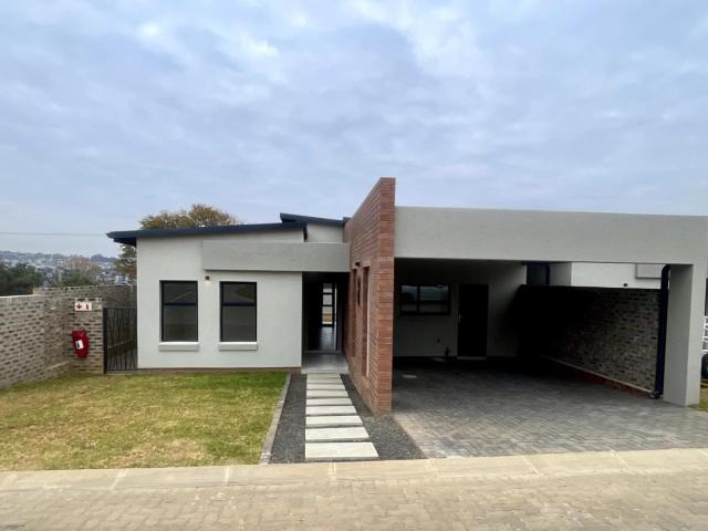 Townhouse for rent in Tembisa, Gauteng
