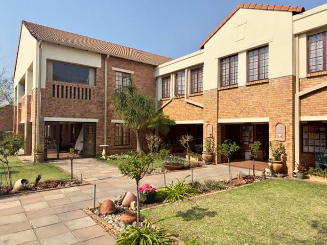 Townhouse for sale in Tembisa, Gauteng