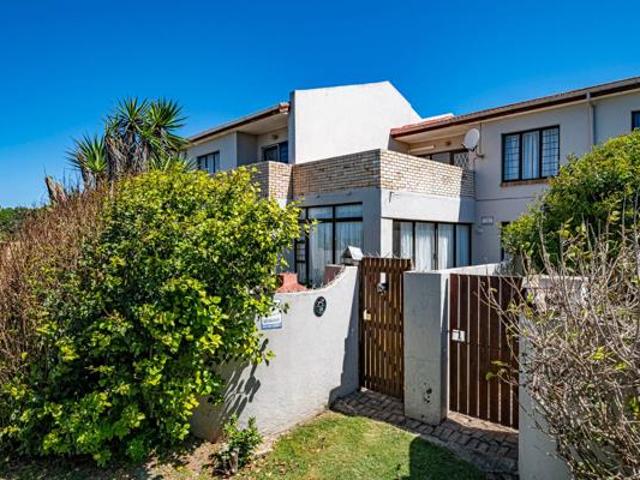 Townhouse for sale in Port Elizabeth, Eastern Cape