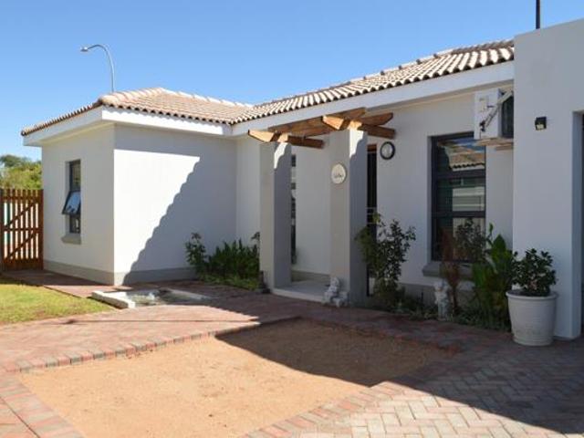 Townhouse for sale in Upington, Northern Cape
