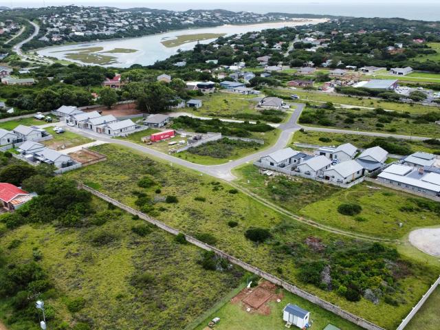Townhouse for sale in Bushmans River Mouth, Eastern Cape