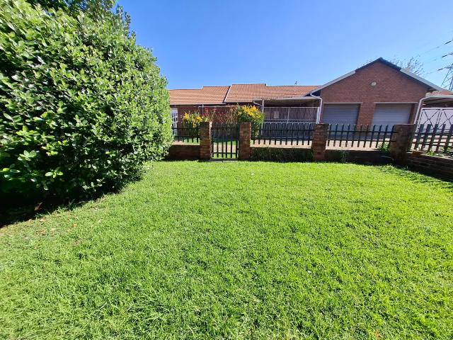 Townhouse for sale in Ekurhuleni, Gauteng
