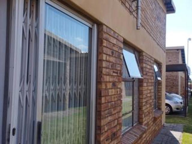 Townhouse for sale in Sedibeng, Gauteng