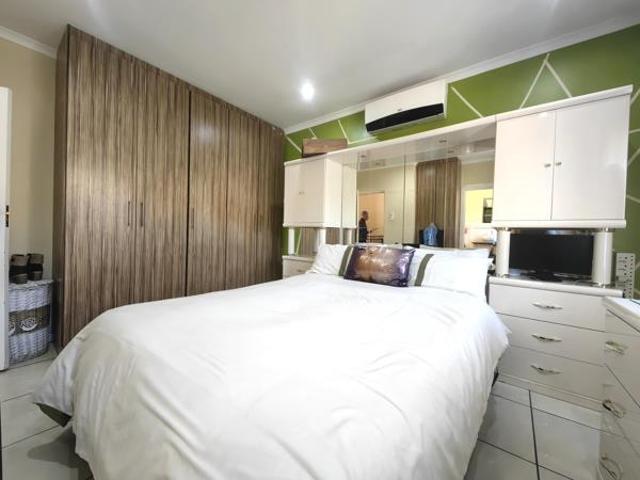 Townhouse for sale in Tlhabane, North West