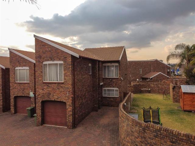 Townhouse for sale in Ekurhuleni, Gauteng