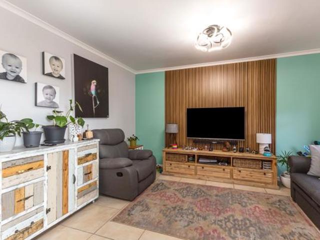 Townhouse for sale in Cape Town, Western Cape