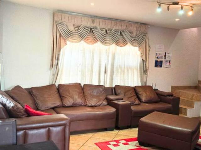 Townhouse for sale in Ekurhuleni, Gauteng