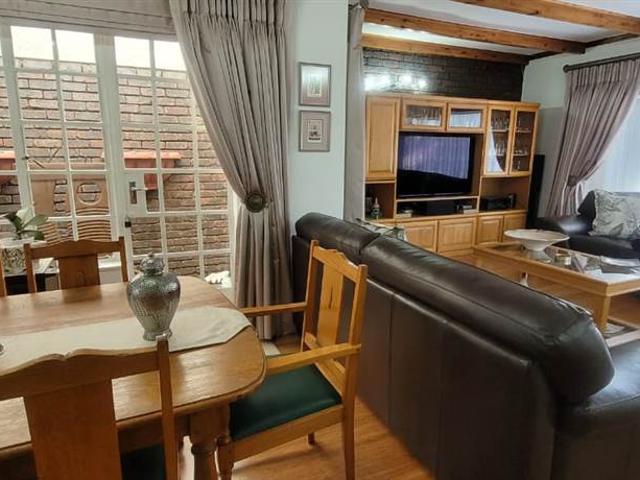 Townhouse for sale in Ekurhuleni, Gauteng