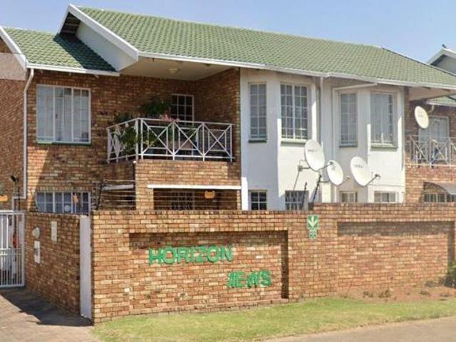 Townhouse for rent in Jansenpark, City of Ekurhuleni Metropolitan Municipality