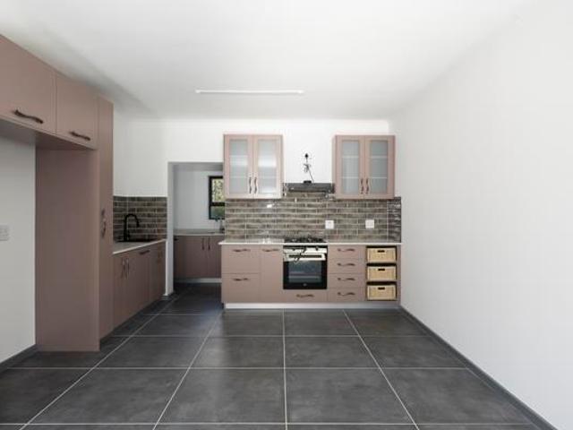 Townhouse for rent in Cape Town, Western Cape
