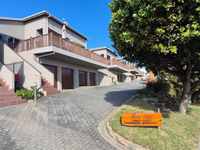 Townhouse for sale in Groot Brak Rivier, Western Cape