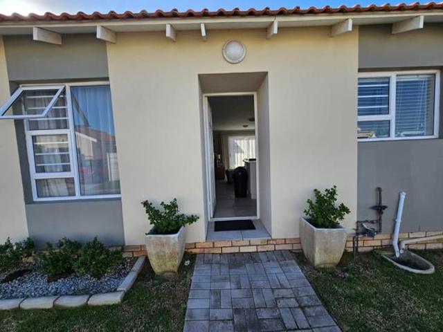 Townhouse for sale in Eastern Cape